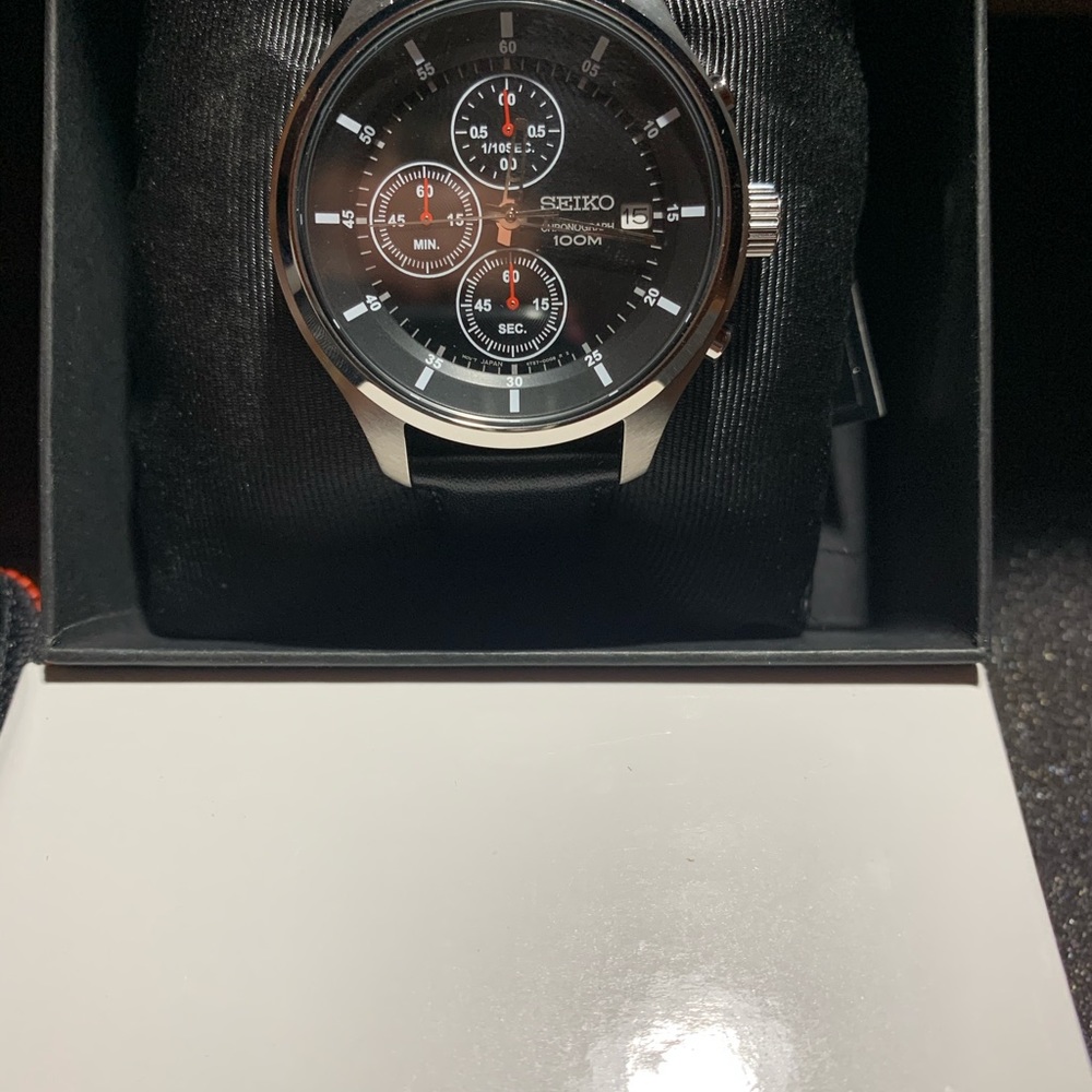 Watches - Picture 3 of 4